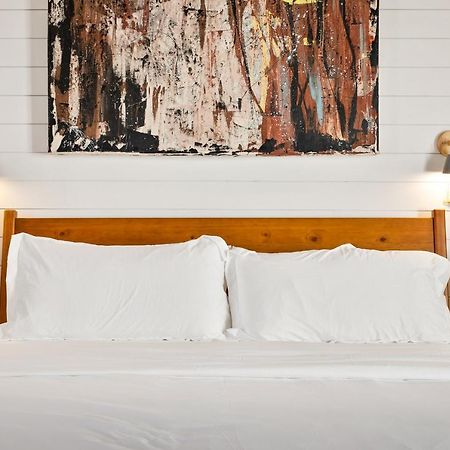 Boutique Room Steps From Downtown Mall Rose Jean - Room 4 Charlottesville Dış mekan fotoğraf