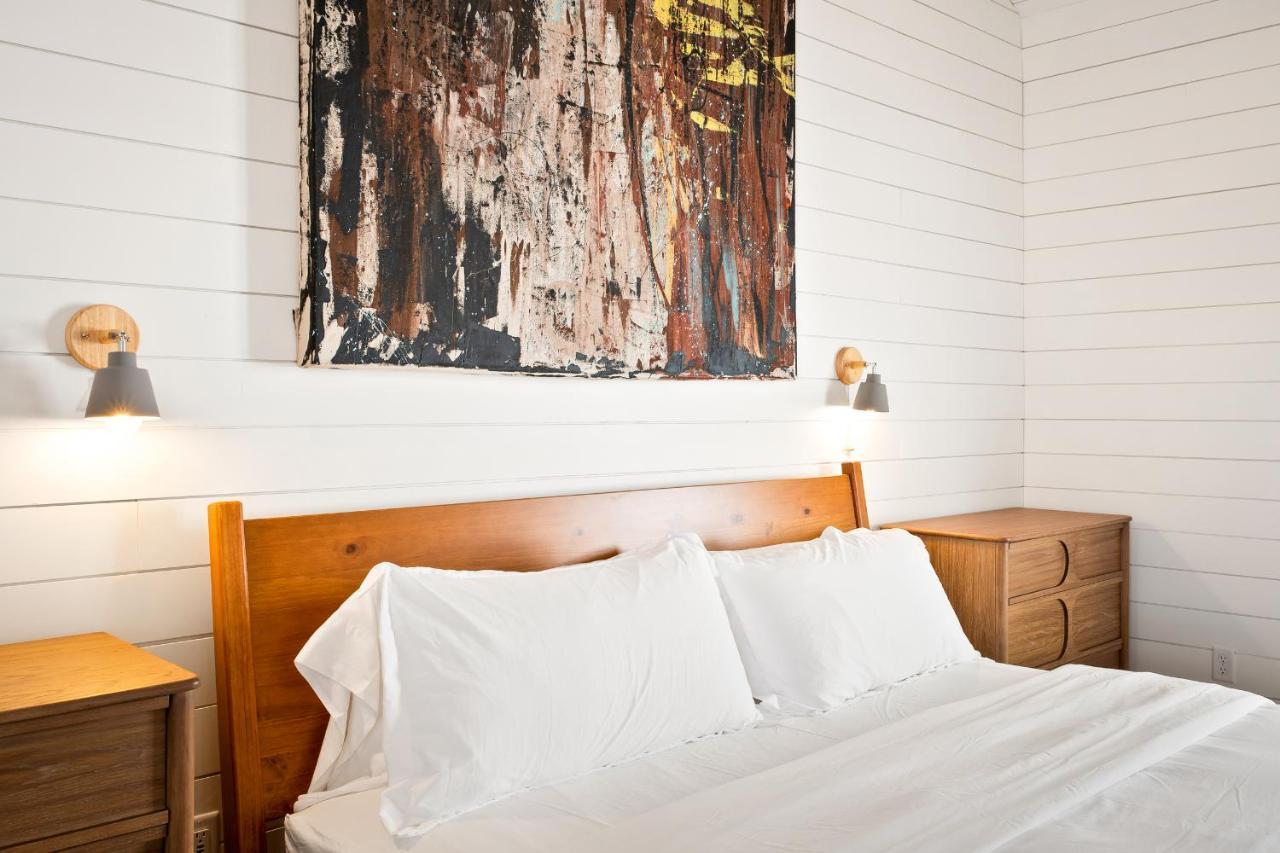 Boutique Room Steps From Downtown Mall Rose Jean - Room 4 Charlottesville Dış mekan fotoğraf